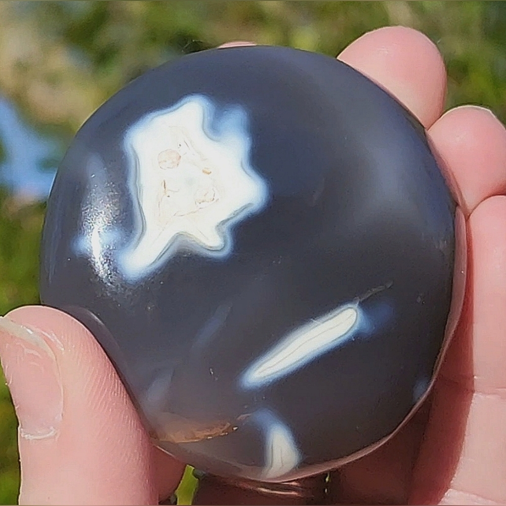 Beautiful Orca Agate Palm Stone